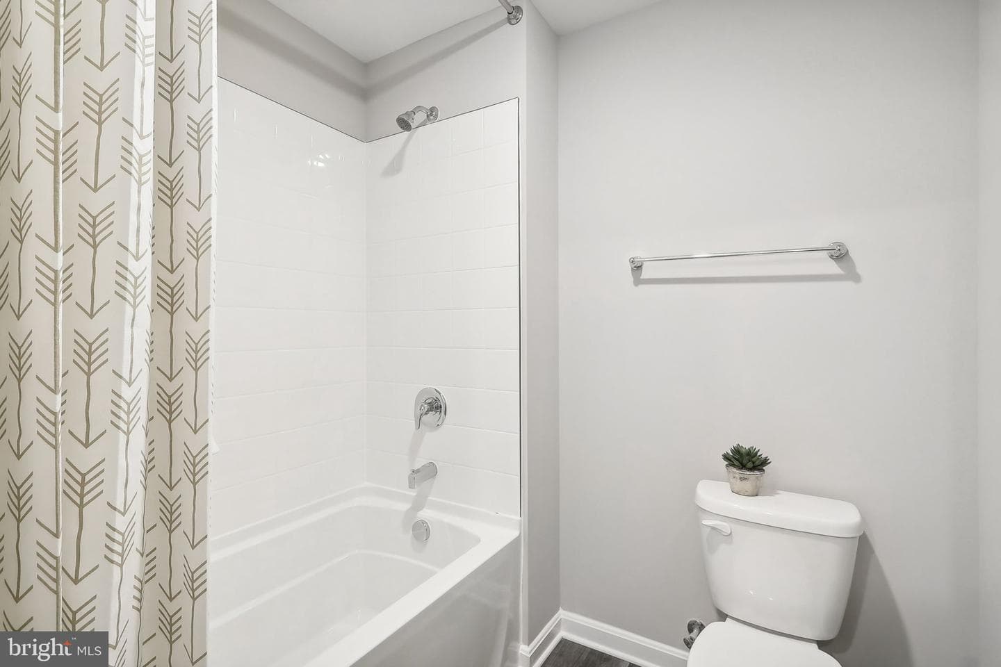 137 Woodford Drive photo 55
