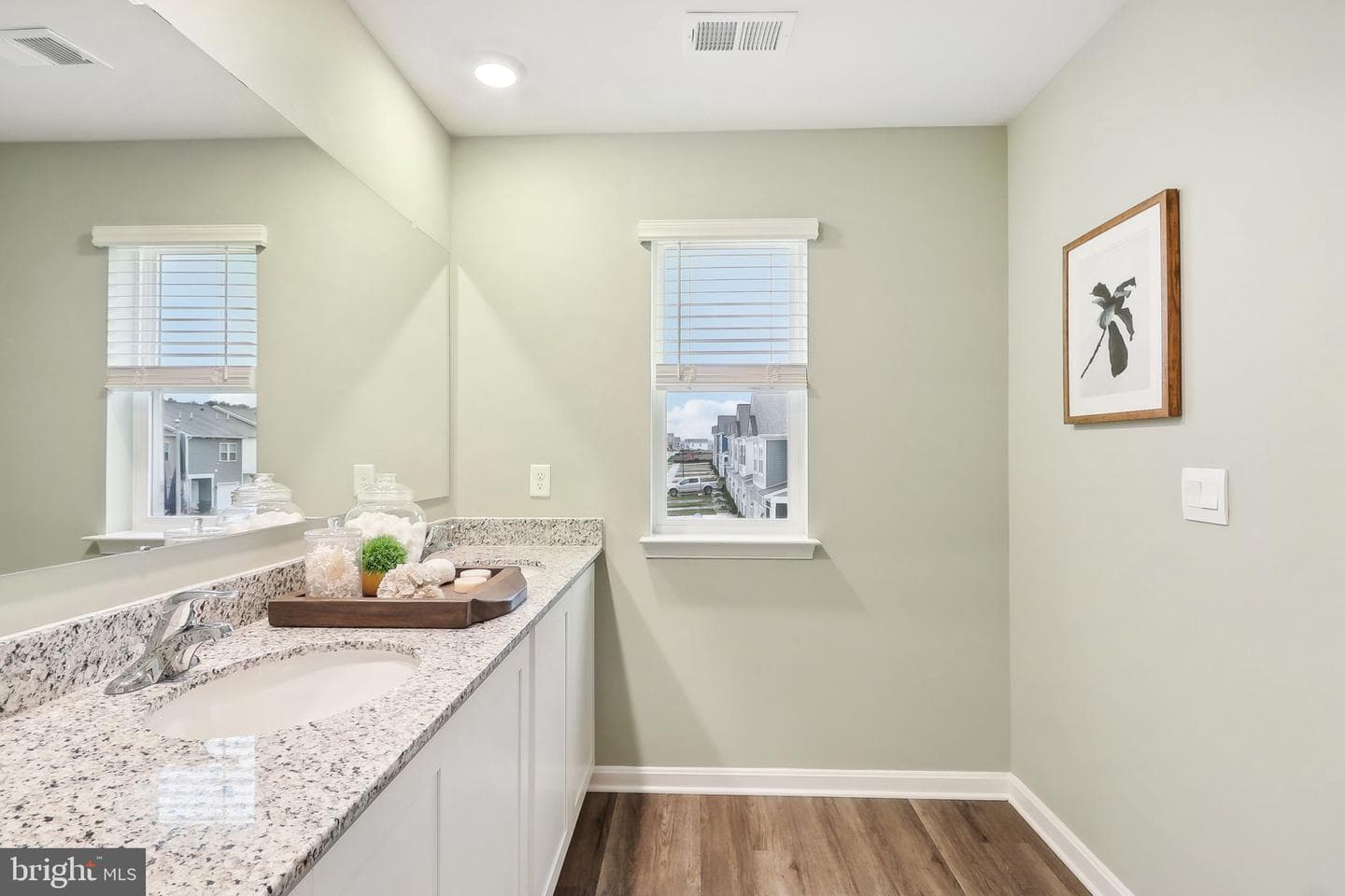 137 Woodford Drive photo 66