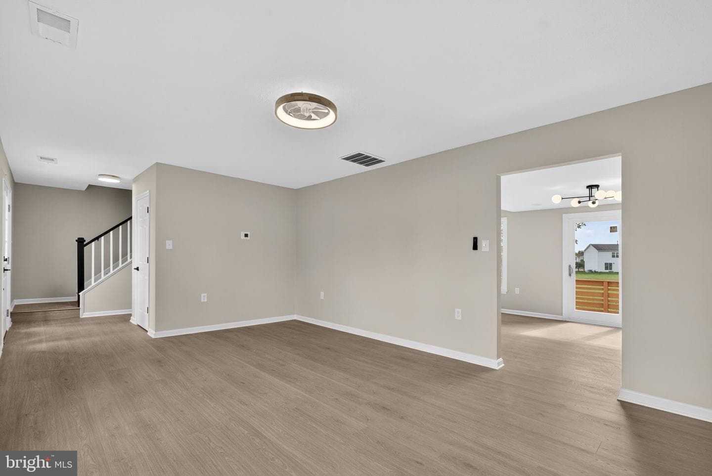 109 Columbia Circle photo 15