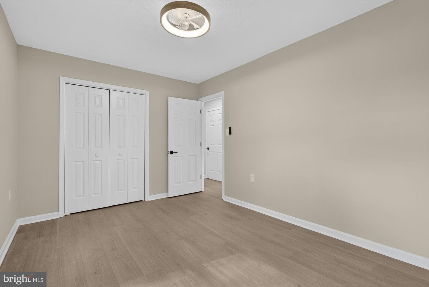 109 Columbia Circle photo 28