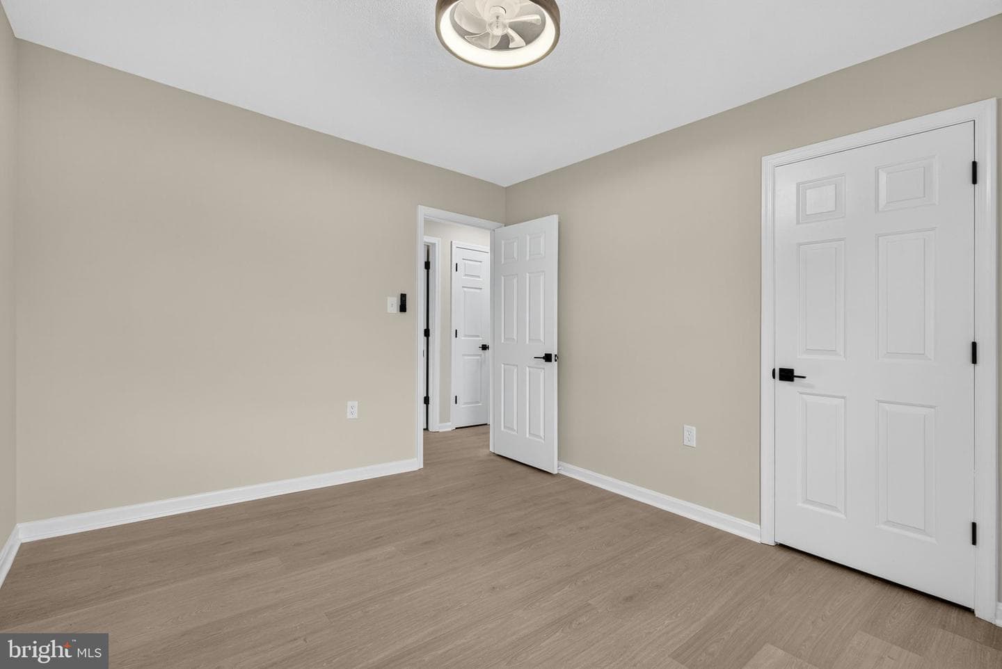 109 Columbia Circle photo 30