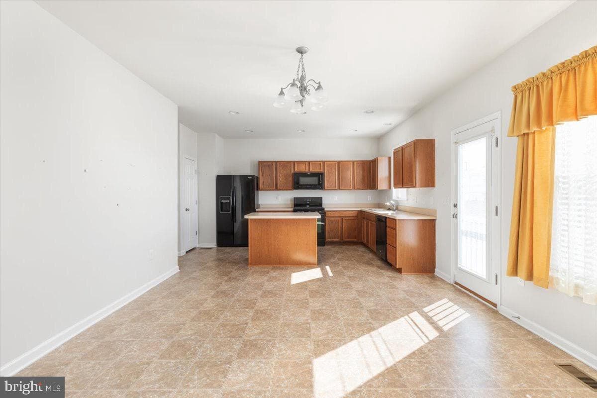 556 Garden Gate Drive photo 10