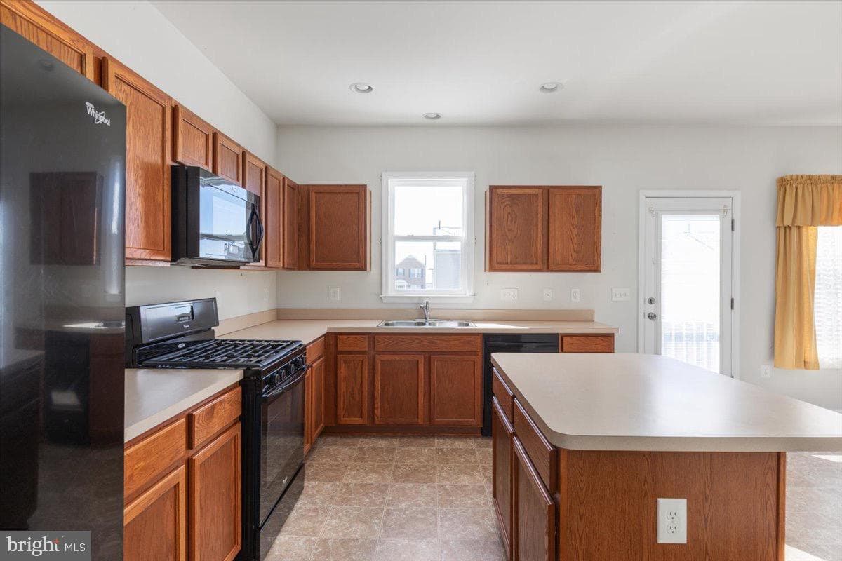 556 Garden Gate Drive photo 12