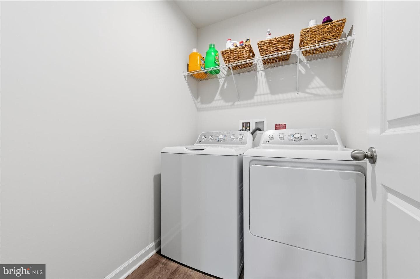 152 Emmet St photo 31