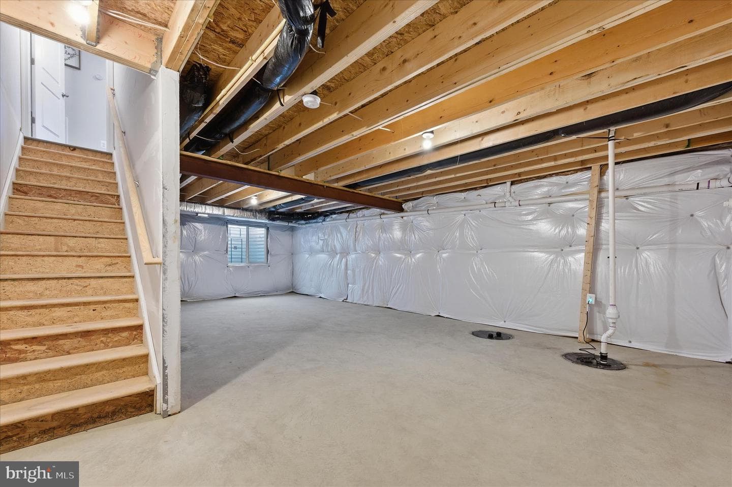 152 Emmet St photo 32