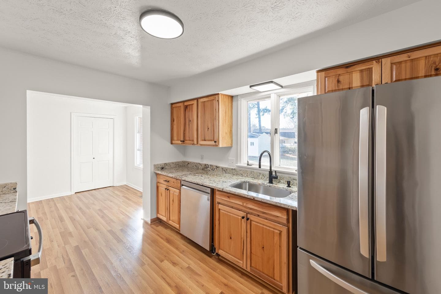 120 Amelia Avenue photo 12