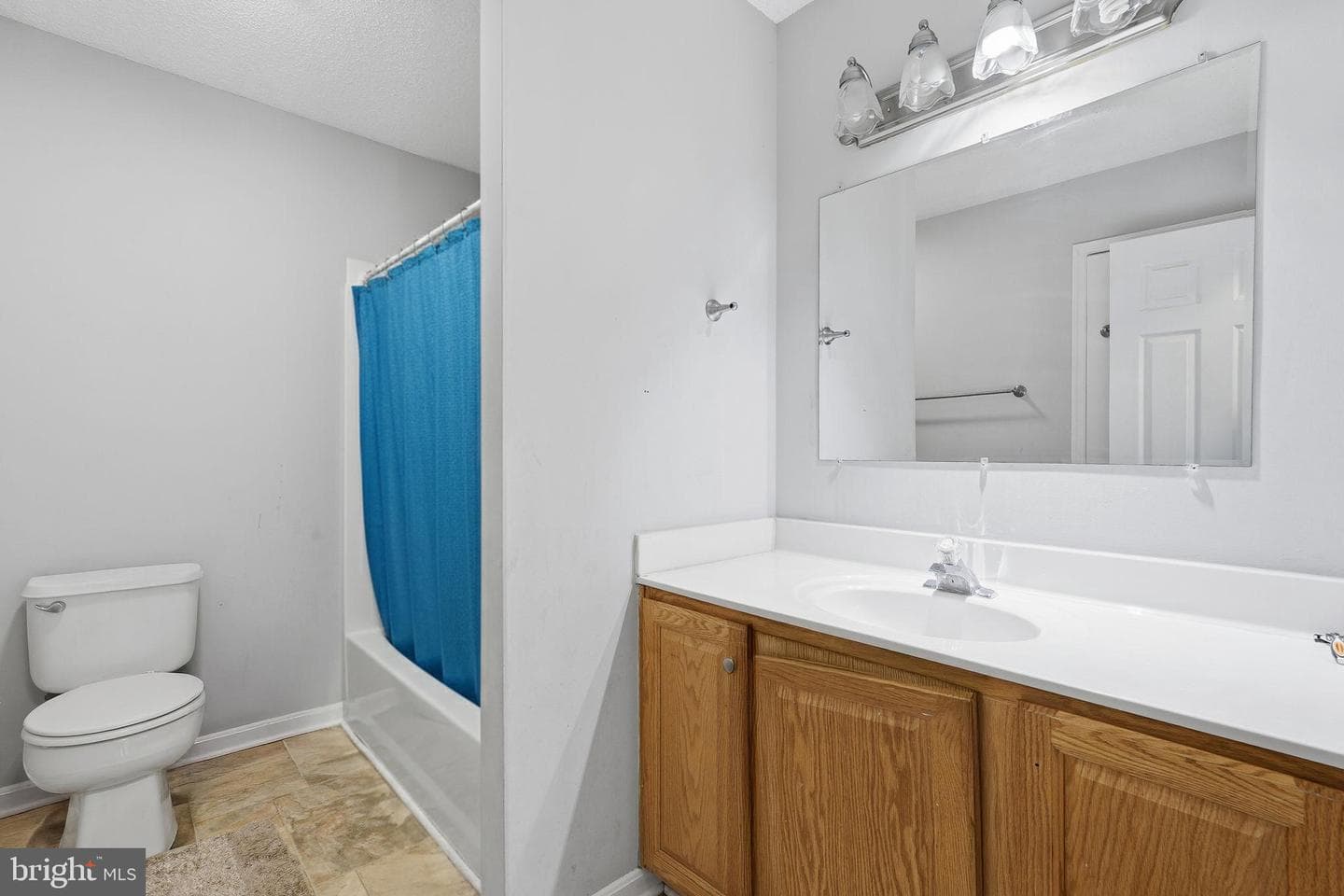 110 Rugby Place photo 28