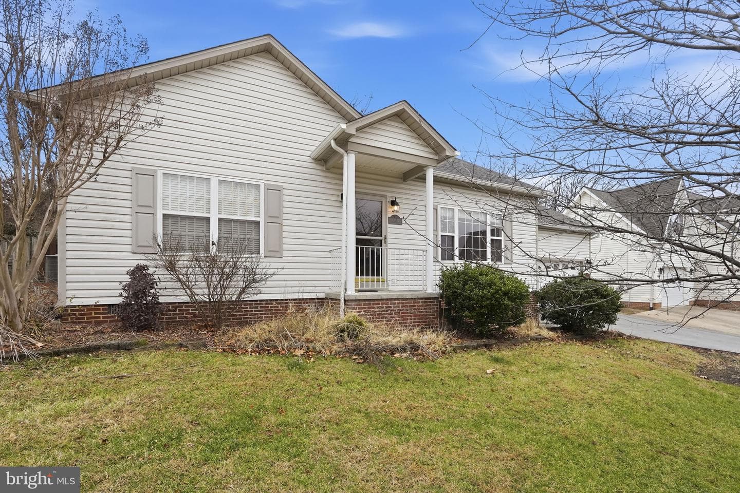 110 Rugby Place photo 3