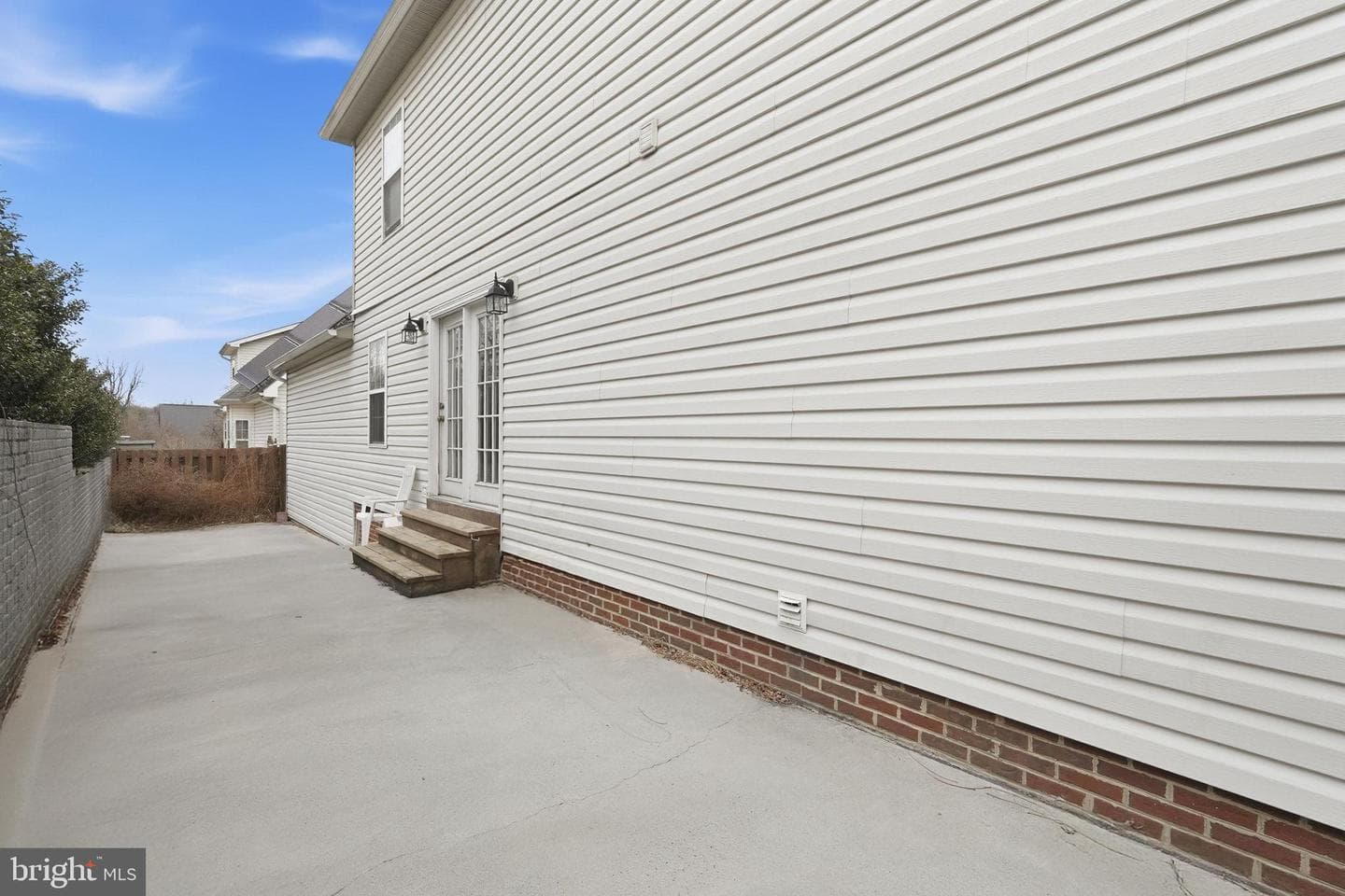 110 Rugby Place photo 32