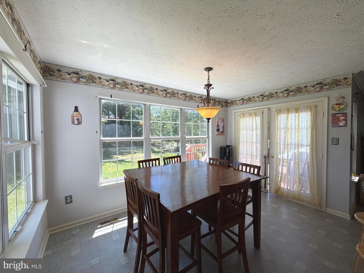 407 Tamarack Circle photo 15