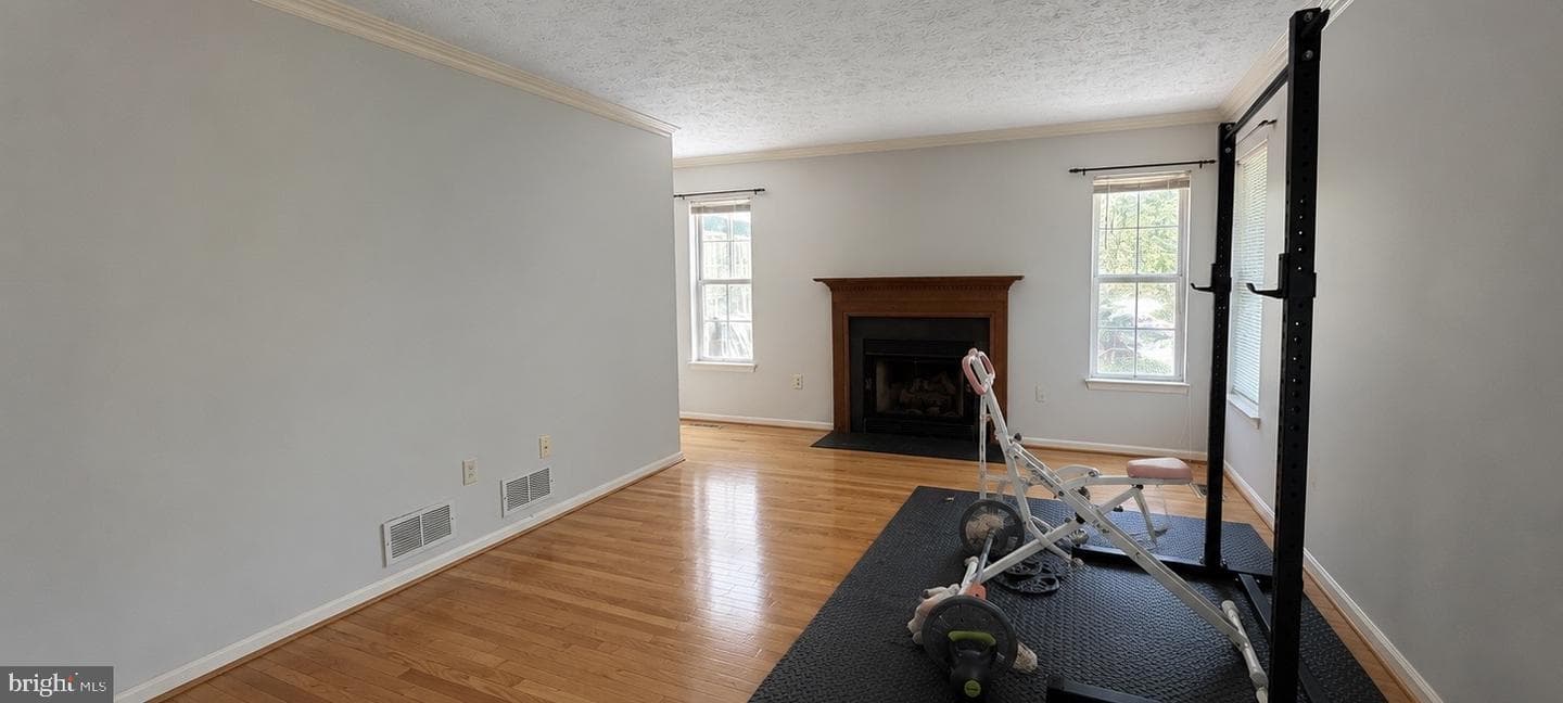 407 Tamarack Circle photo 16