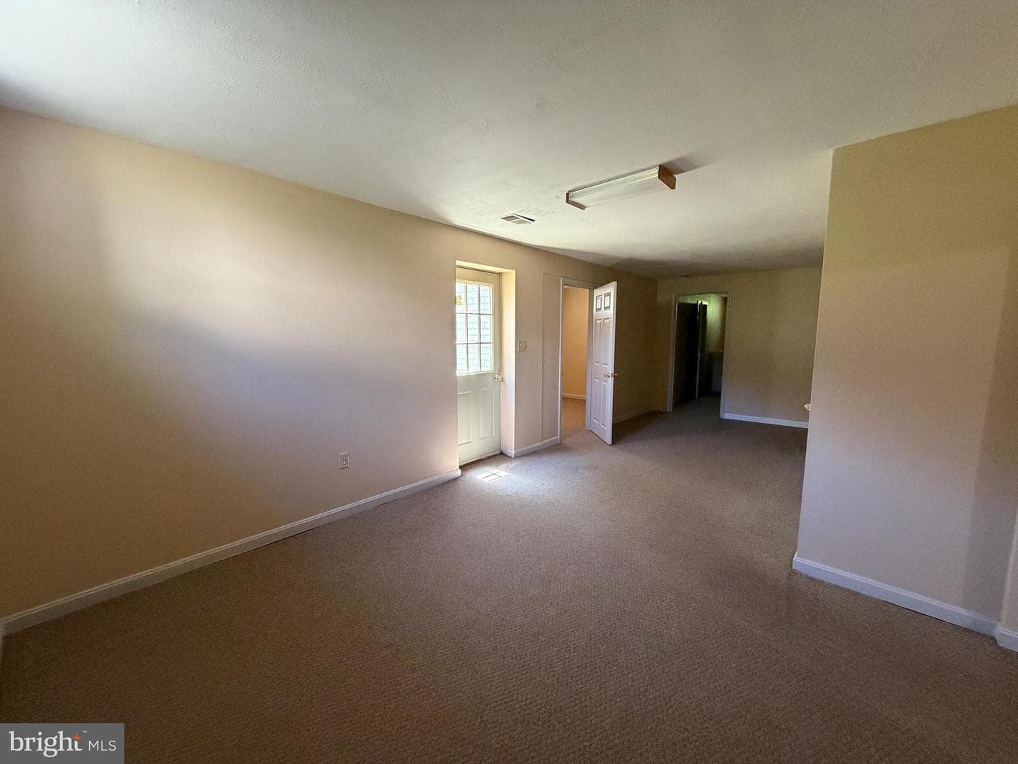 407 Tamarack Circle photo 28