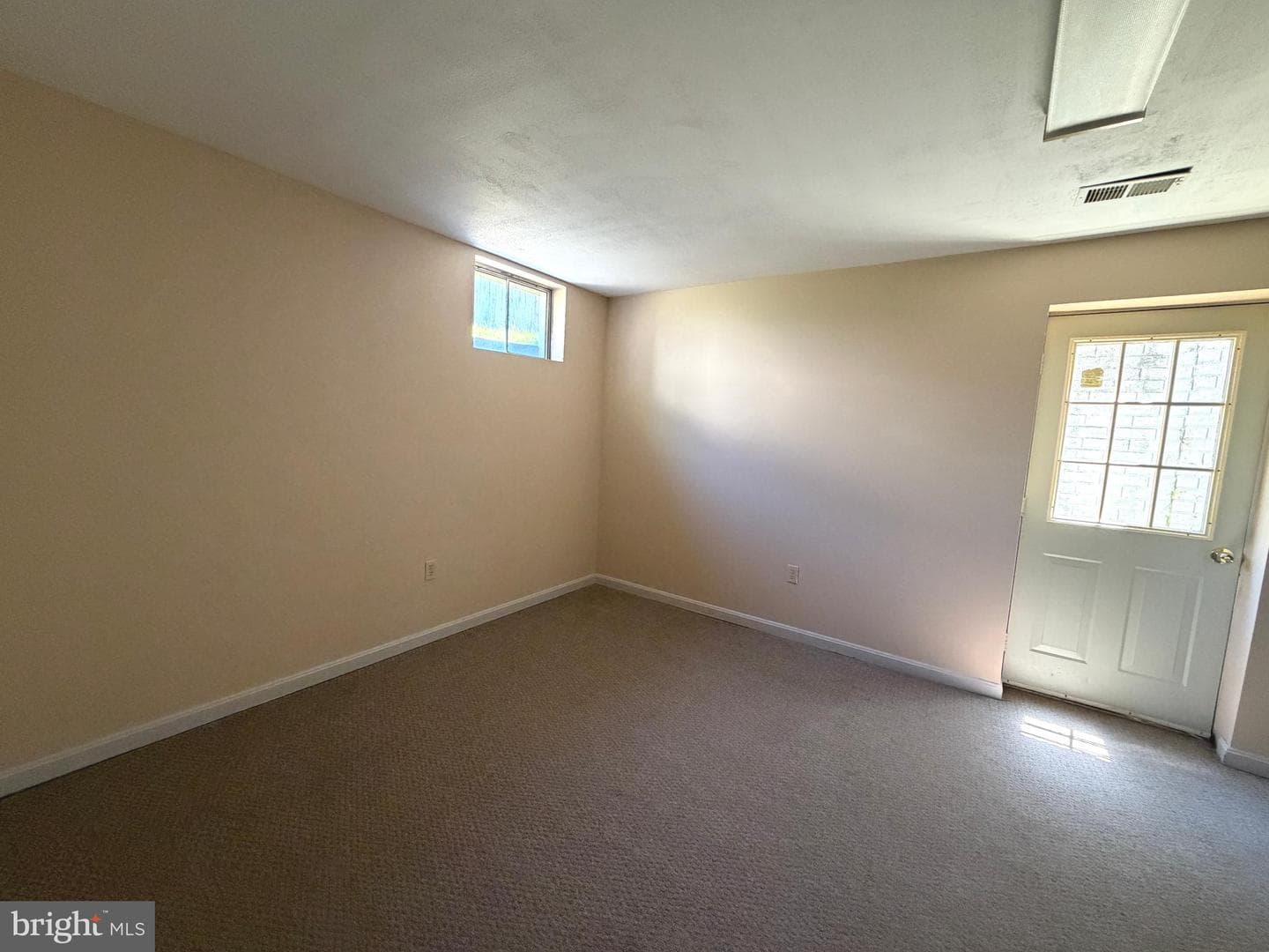 407 Tamarack Circle photo 29
