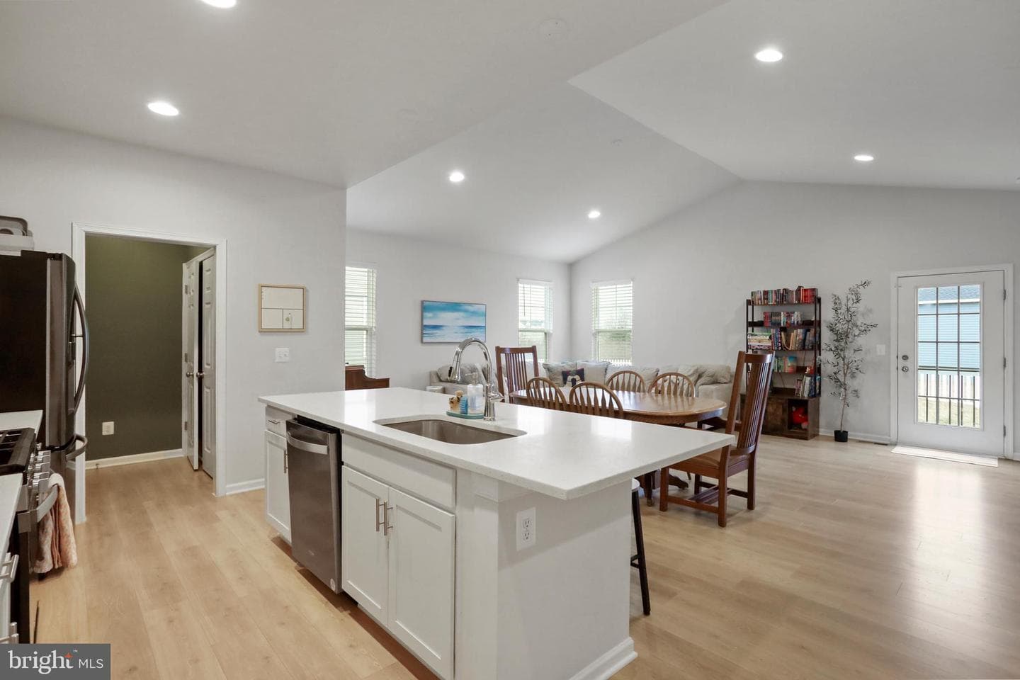150 Norland Knoll Drive photo 3
