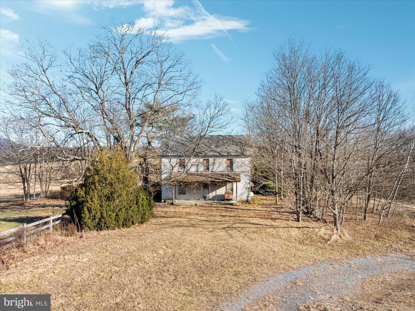 1990 Collinsville Road photo 25