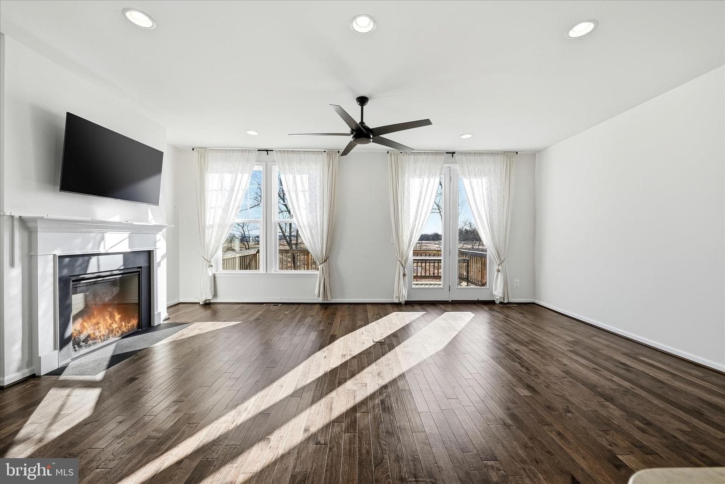 156 Solara Drive photo 15