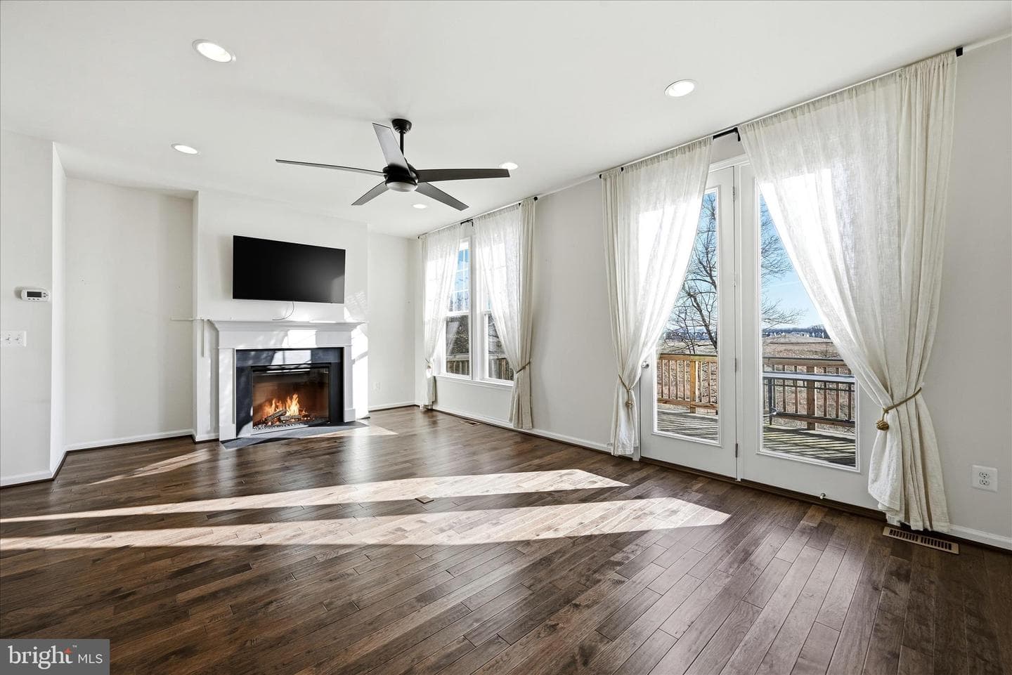 156 Solara Drive photo 17