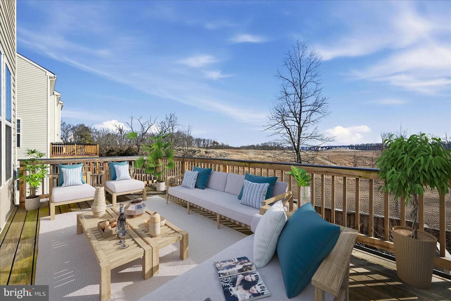 156 Solara Drive photo 2