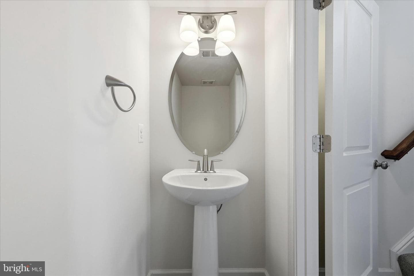 156 Solara Drive photo 29