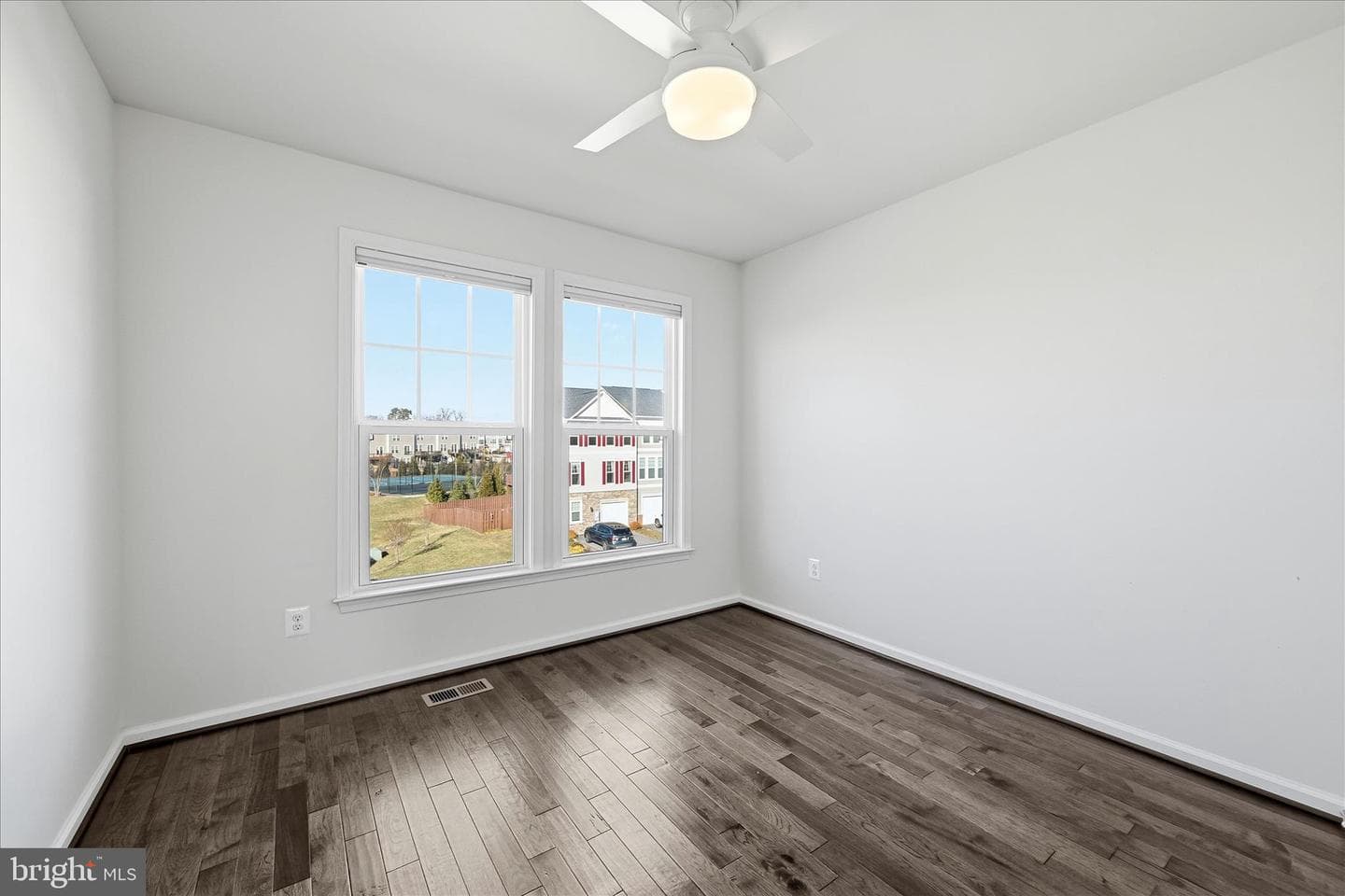 156 Solara Drive photo 36
