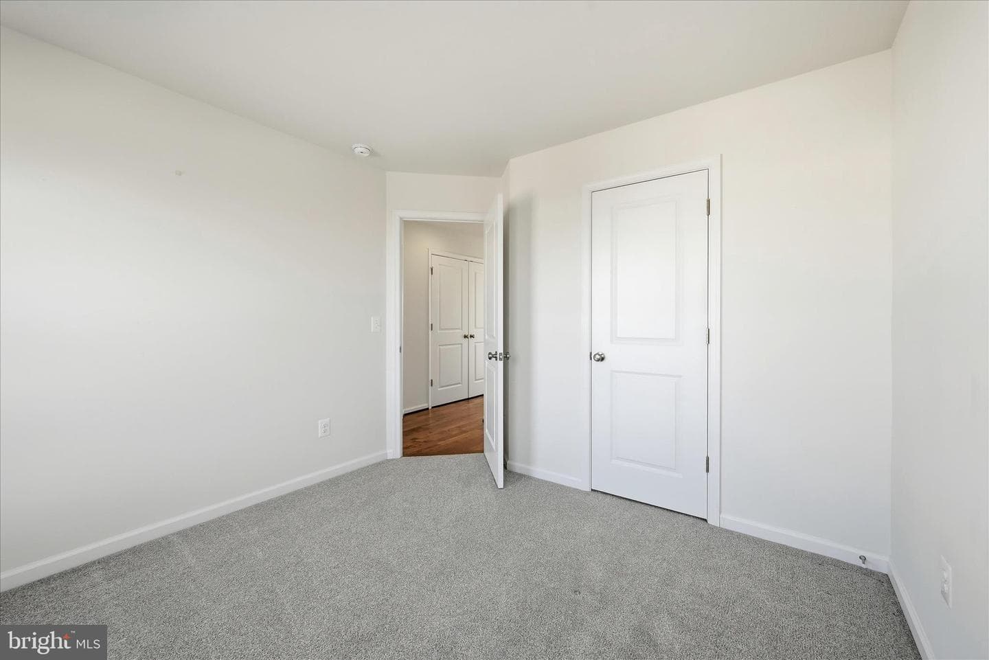 156 Solara Drive photo 40