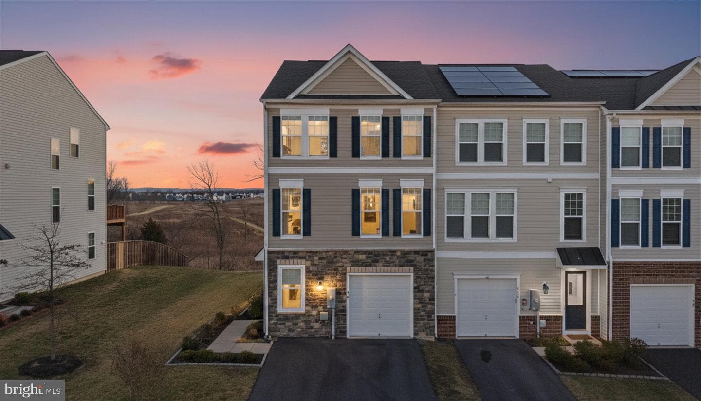 156 Solara Drive photo 44
