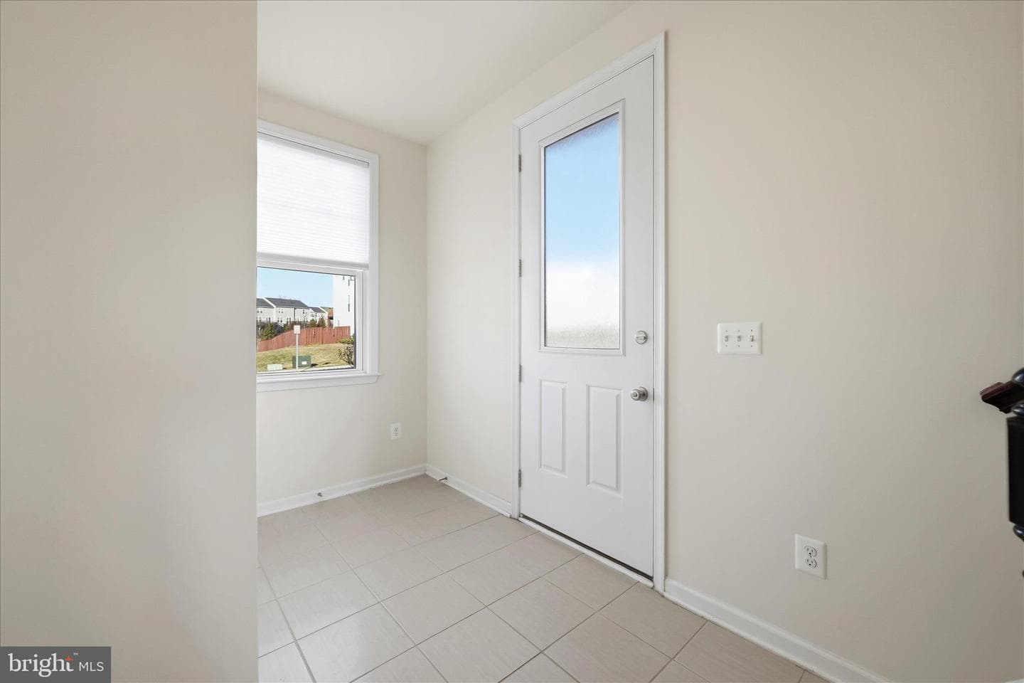 156 Solara Drive photo 5