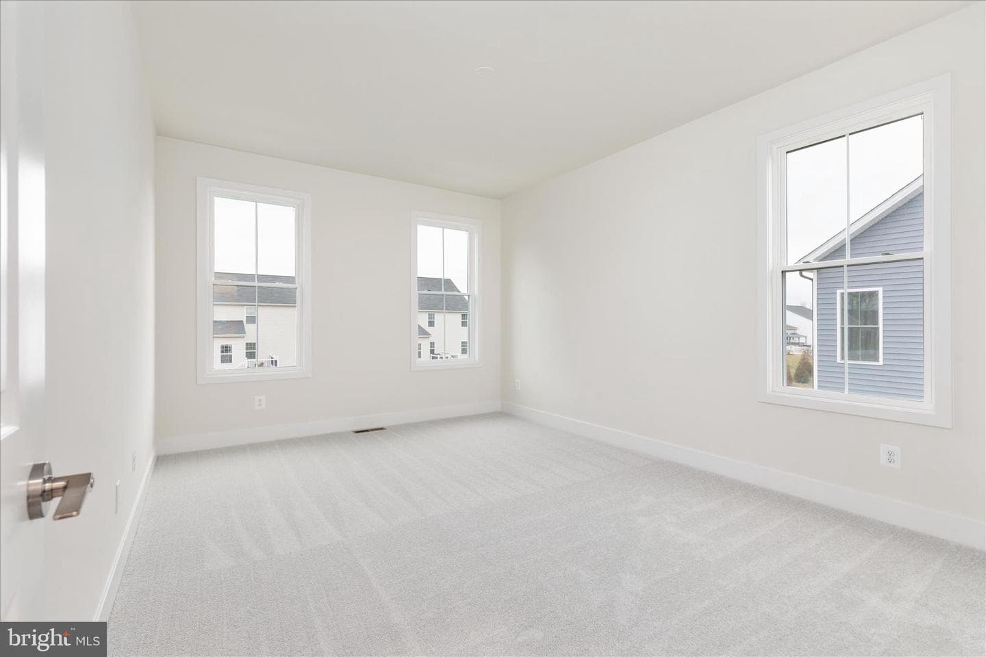 114 Heyford Drive photo 30