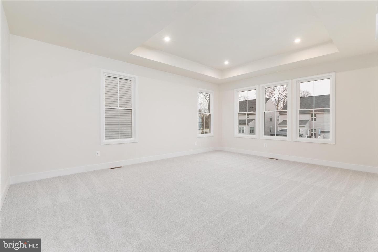 114 Heyford Drive photo 36