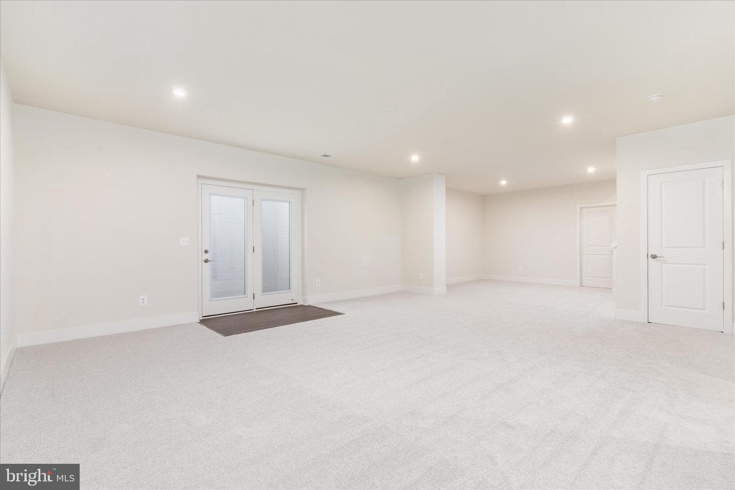 114 Heyford Drive photo 47