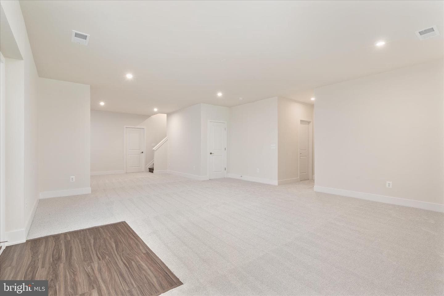 114 Heyford Drive photo 48