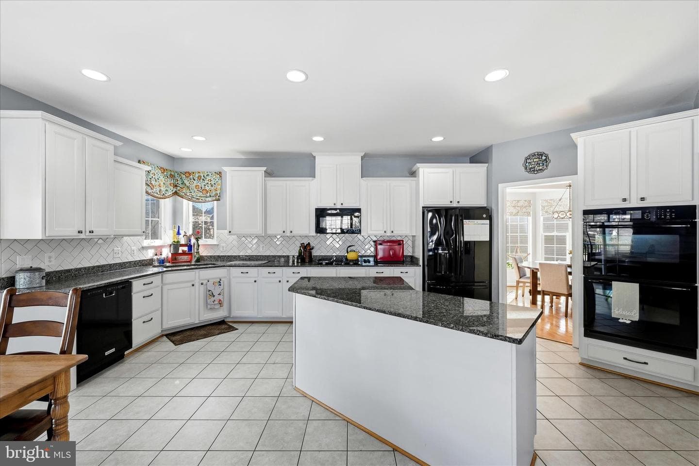 105 Garret Court photo 28