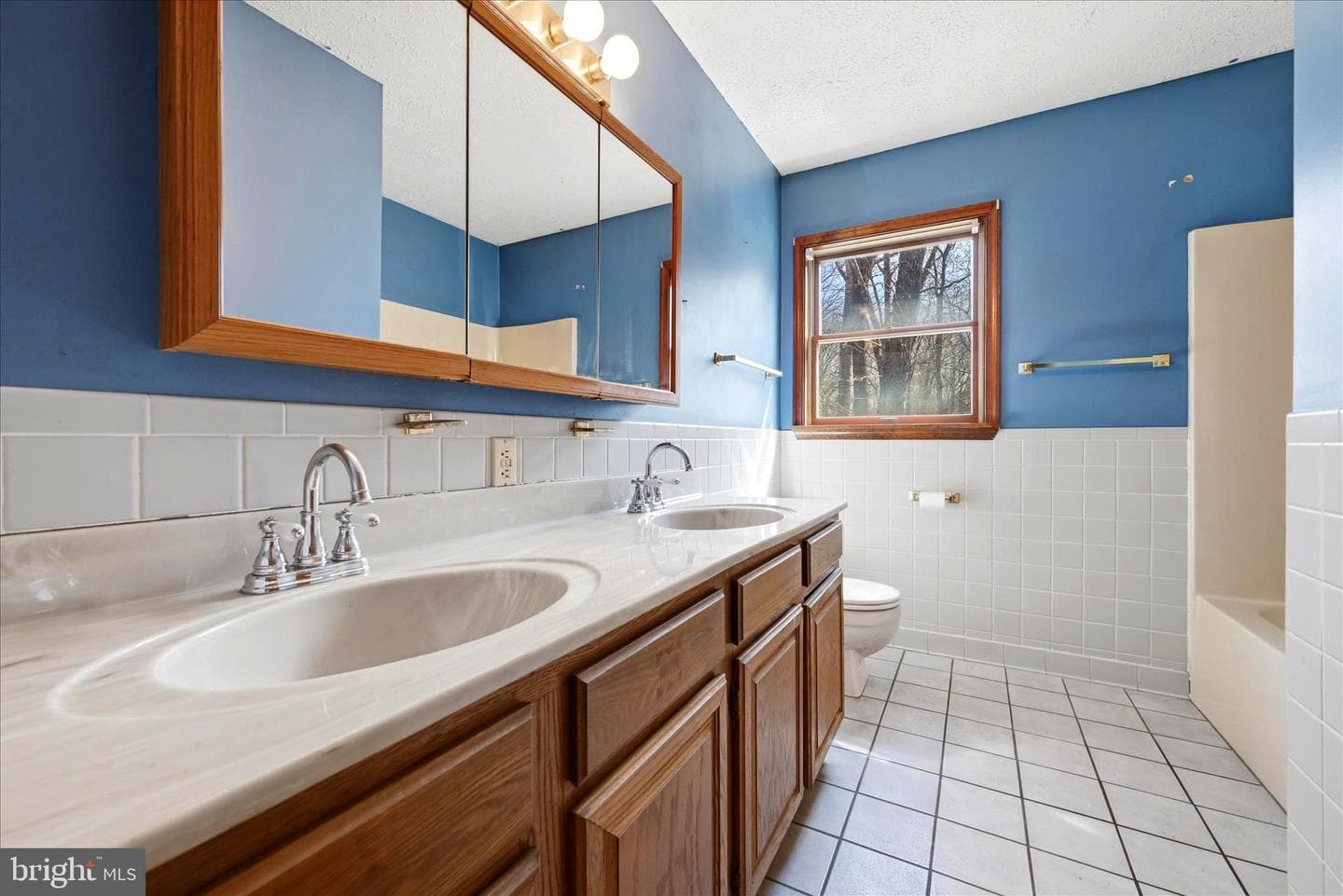 128 Charmwood Lane photo 23