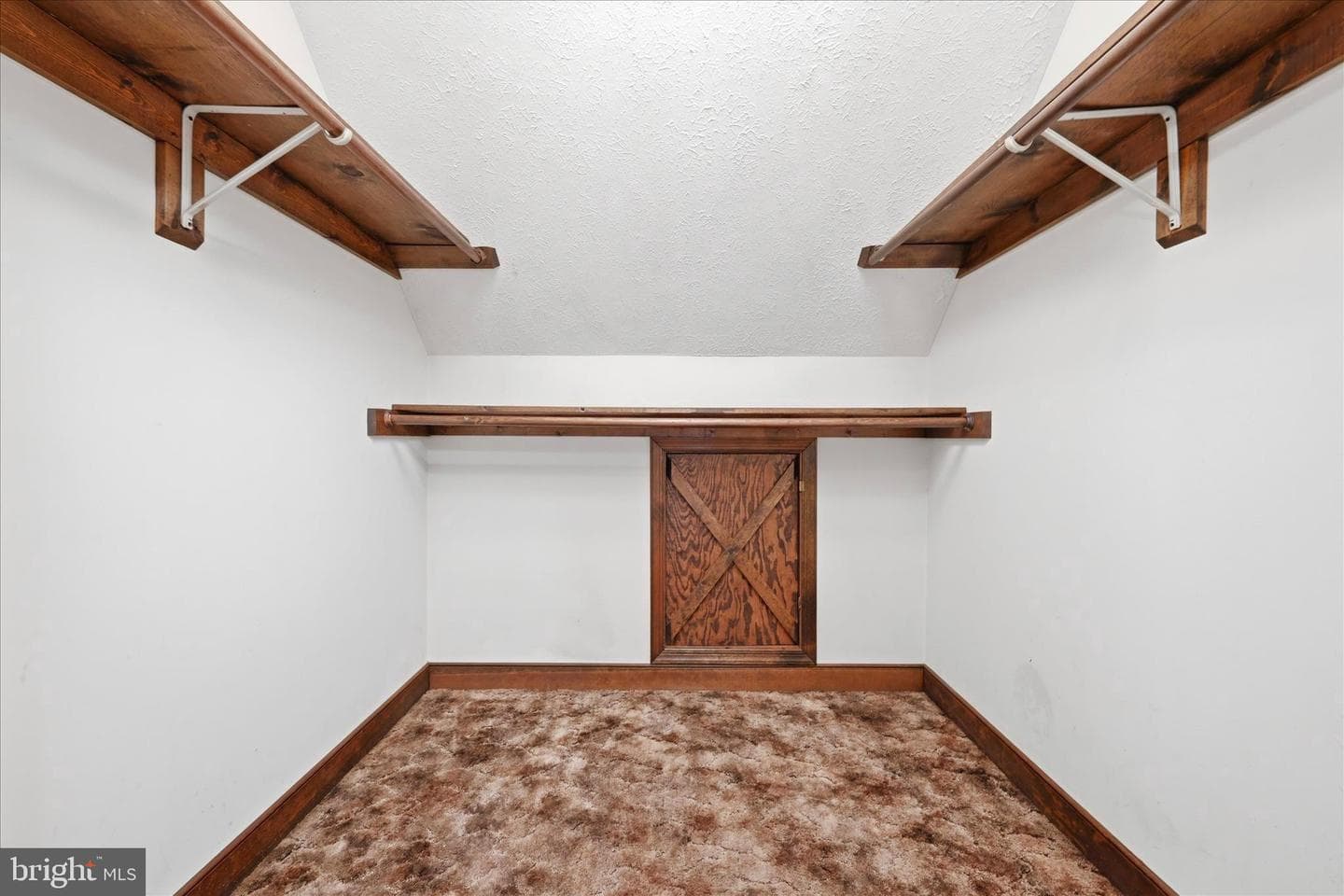 128 Charmwood Lane photo 34