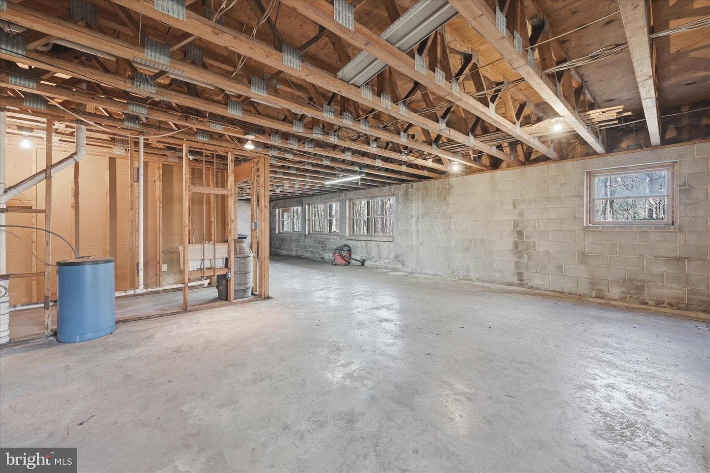 128 Charmwood Lane photo 40