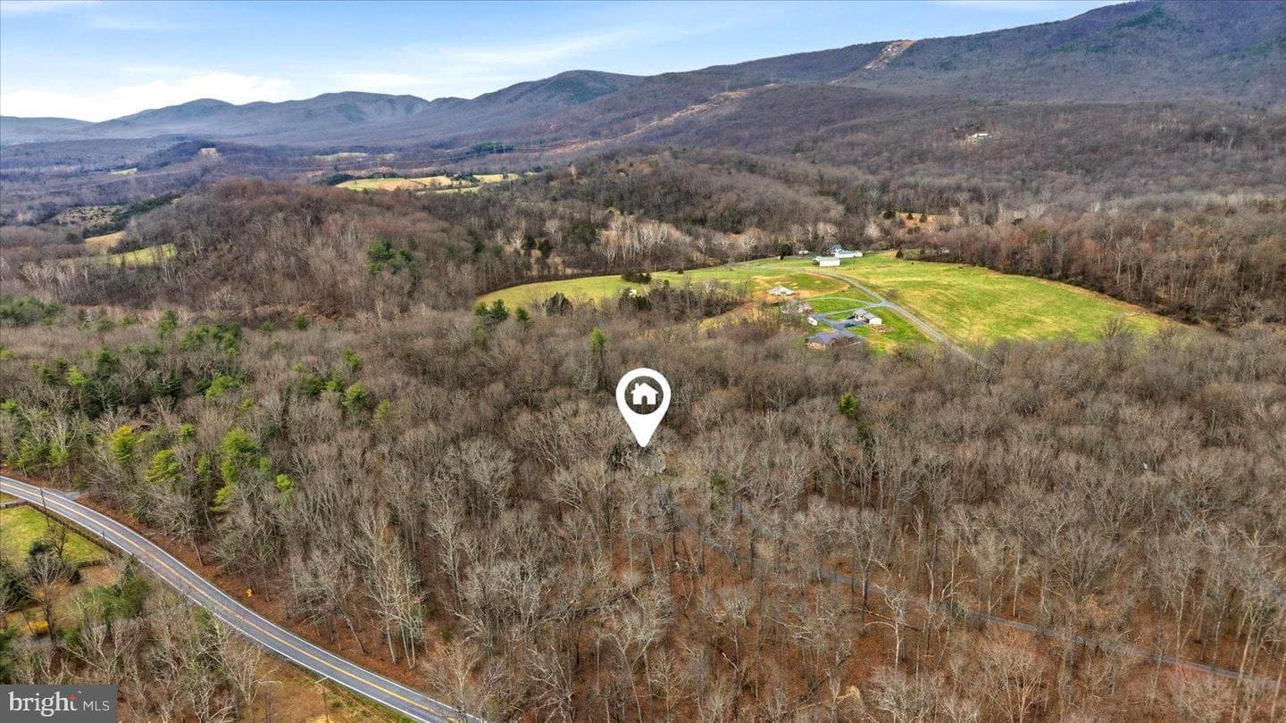 128 Charmwood Lane photo 55