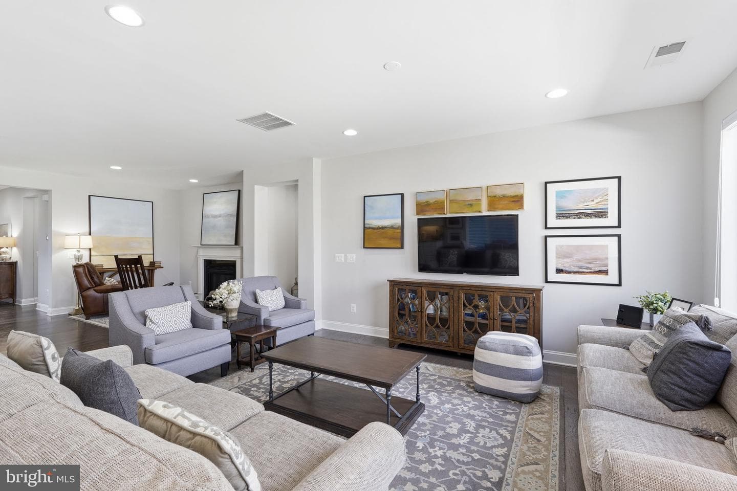 104 Grosbeak Court photo 12