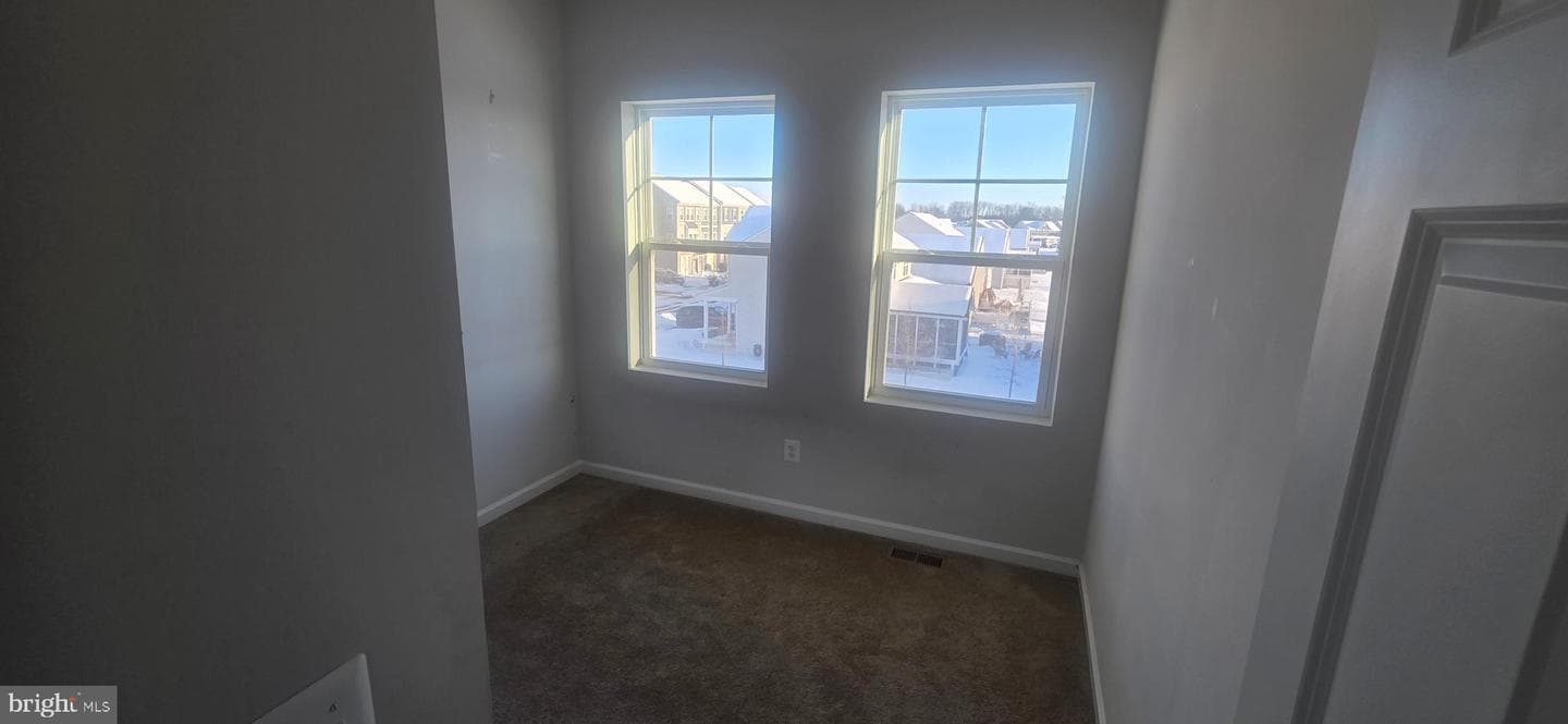 496 Parkland Drive photo 22