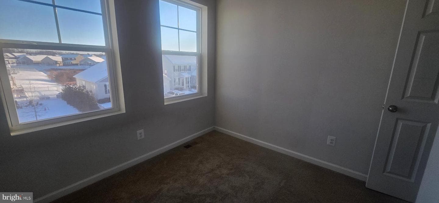 496 Parkland Drive photo 23