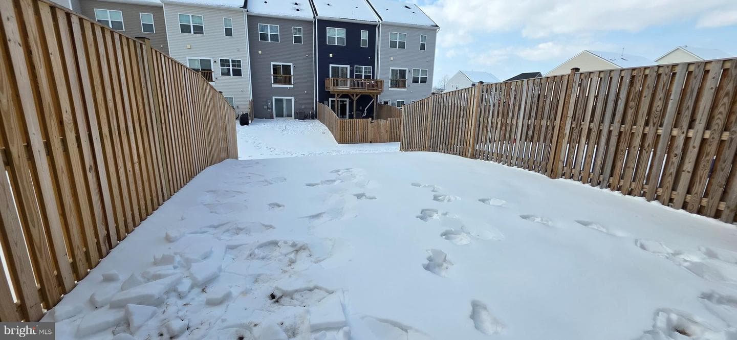 496 Parkland Drive photo 4