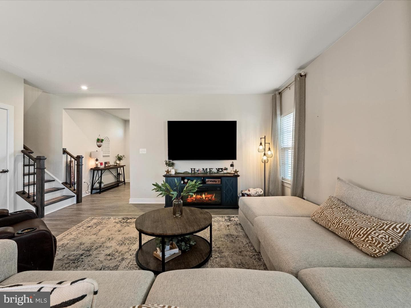 107 Interlace Way photo 17