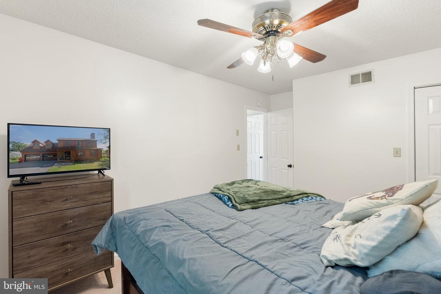 103 Masters Drive photo 20