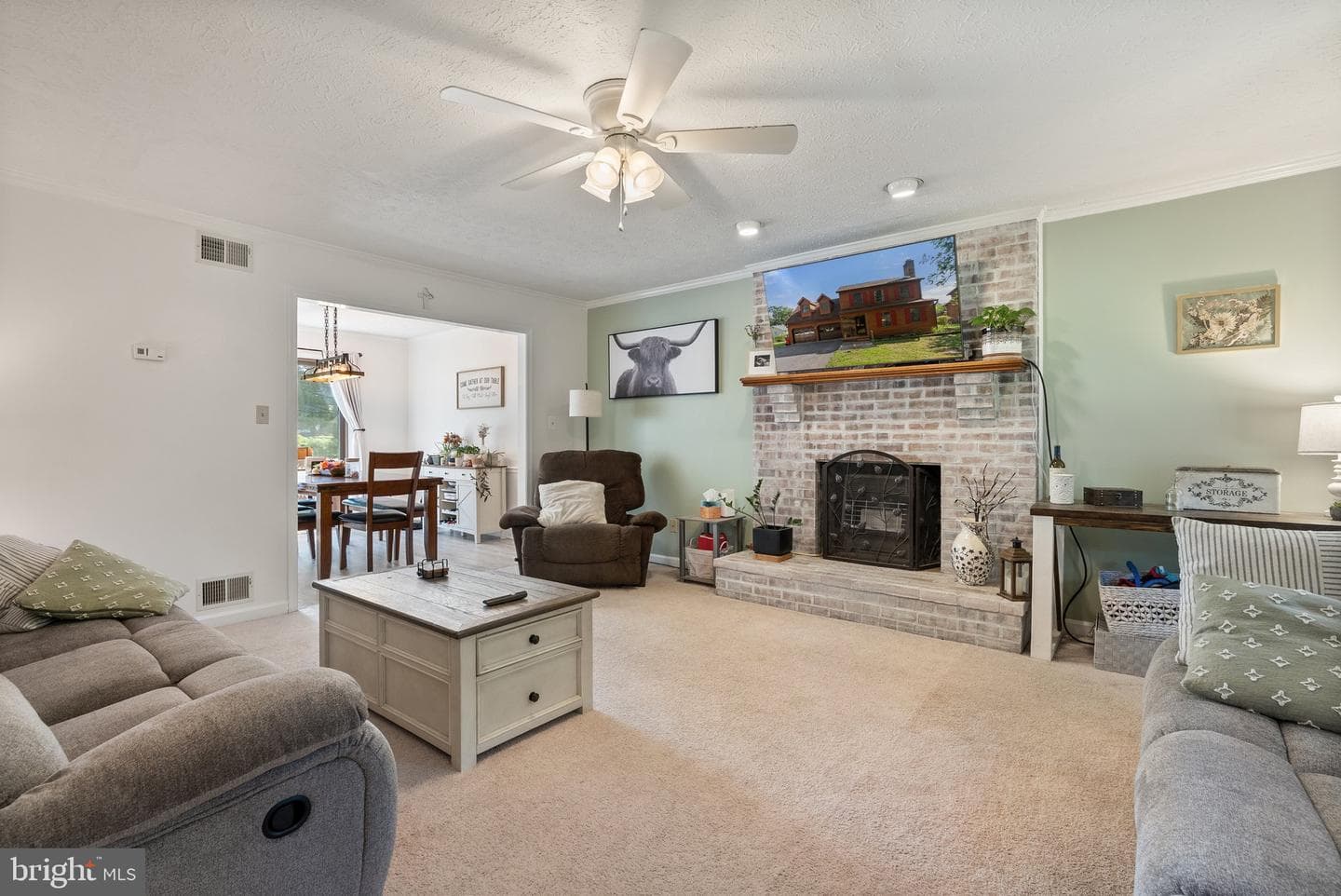 103 Masters Drive photo 3