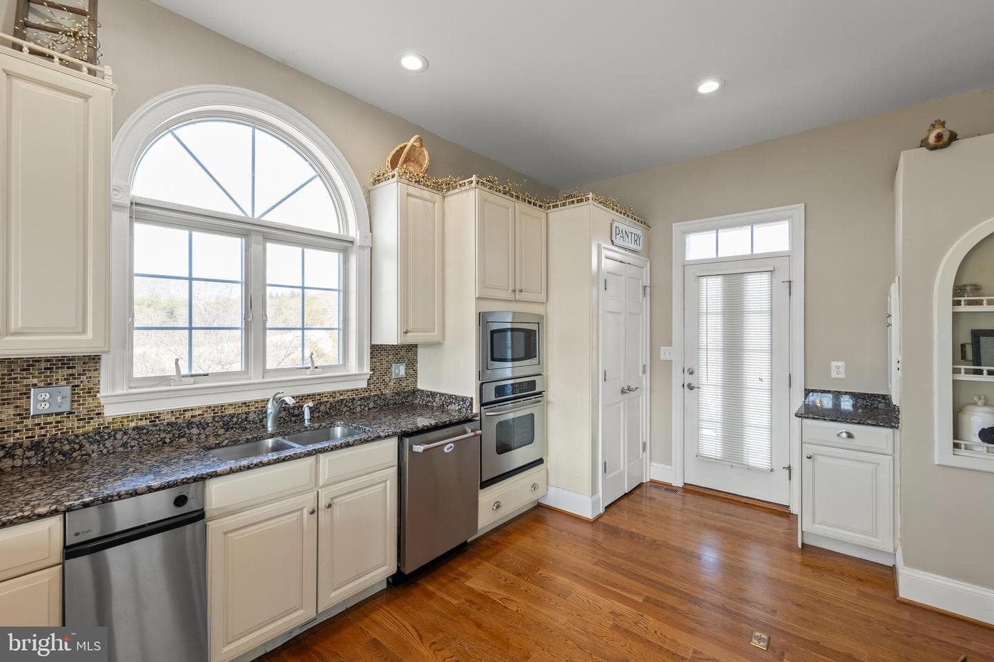 180 Isaac Drive photo 12