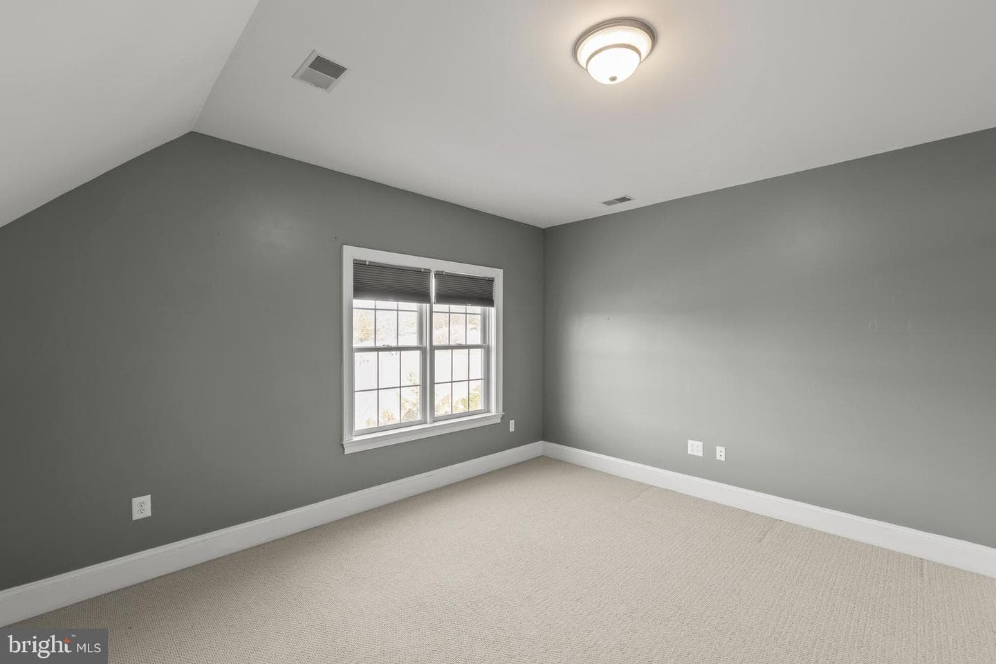 180 Isaac Drive photo 49