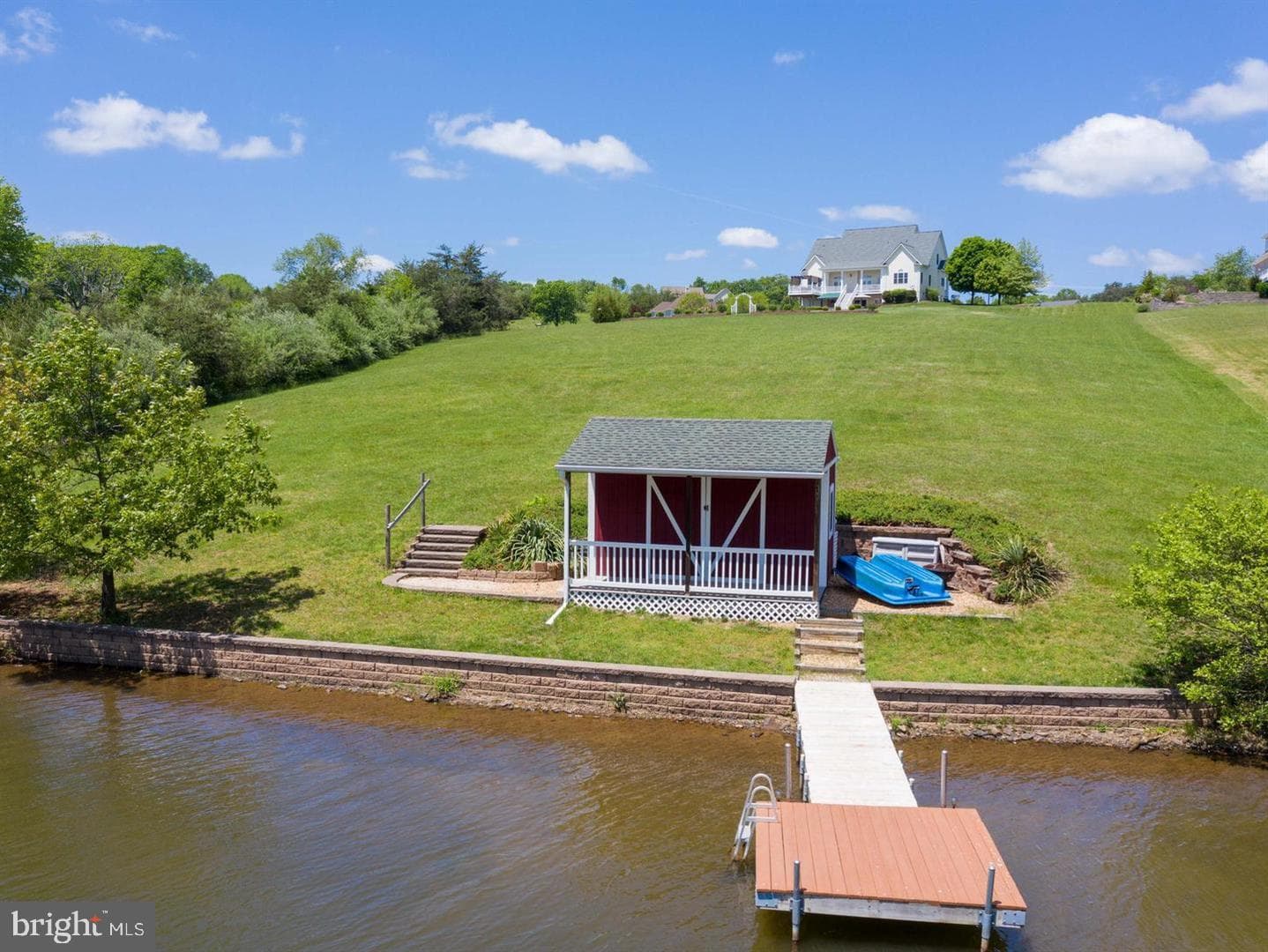 180 Isaac Drive photo 5
