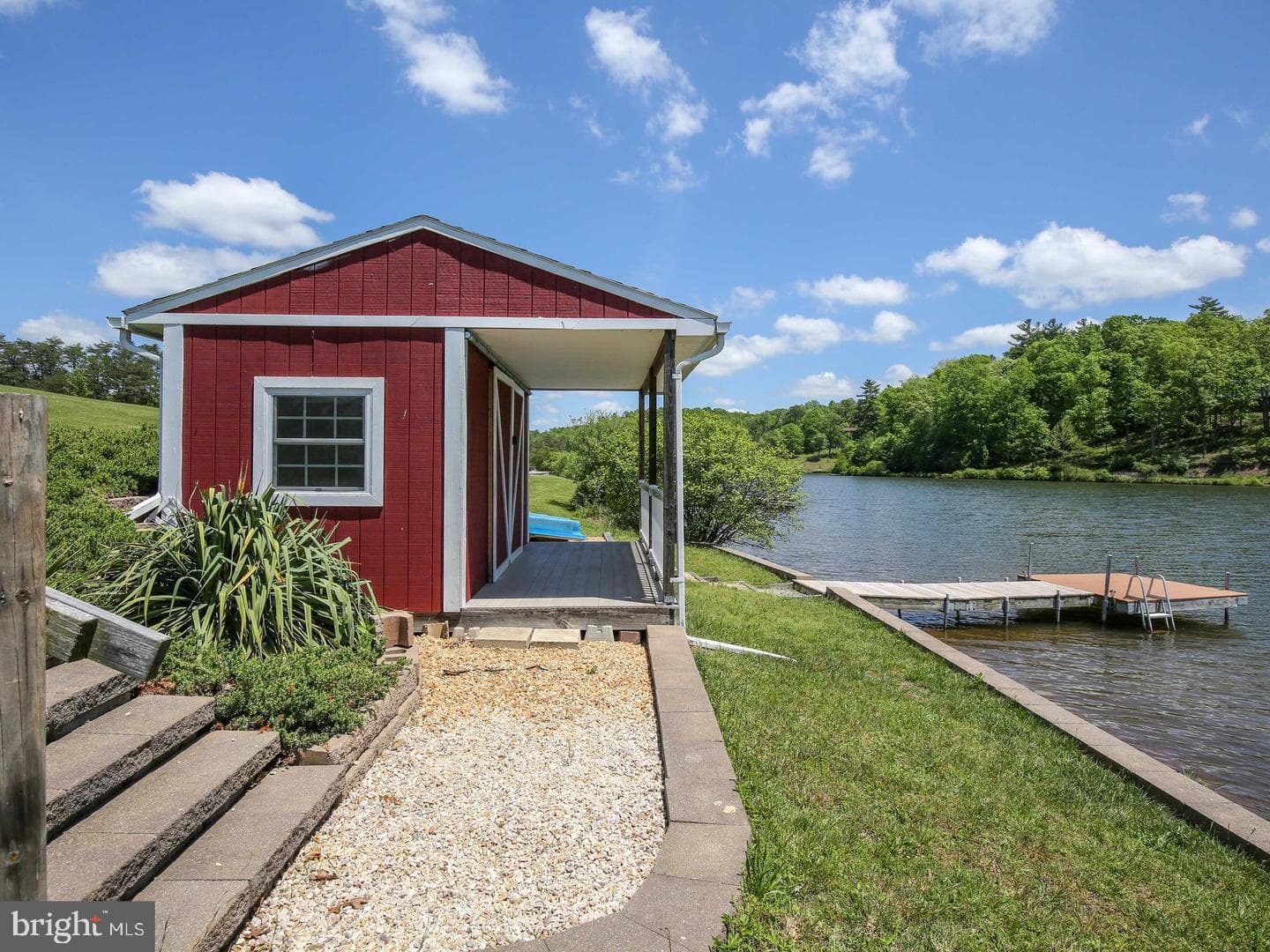180 Isaac Drive photo 66