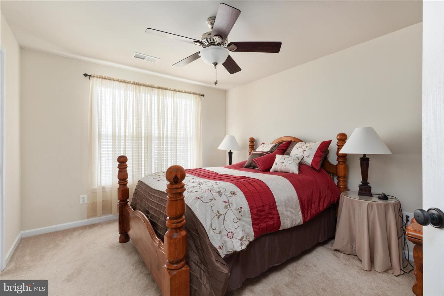 104 Heath Court photo 31