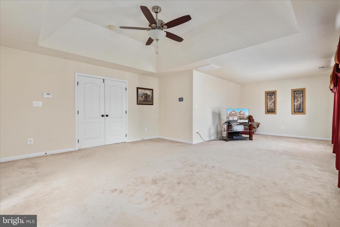104 Heath Court photo 35