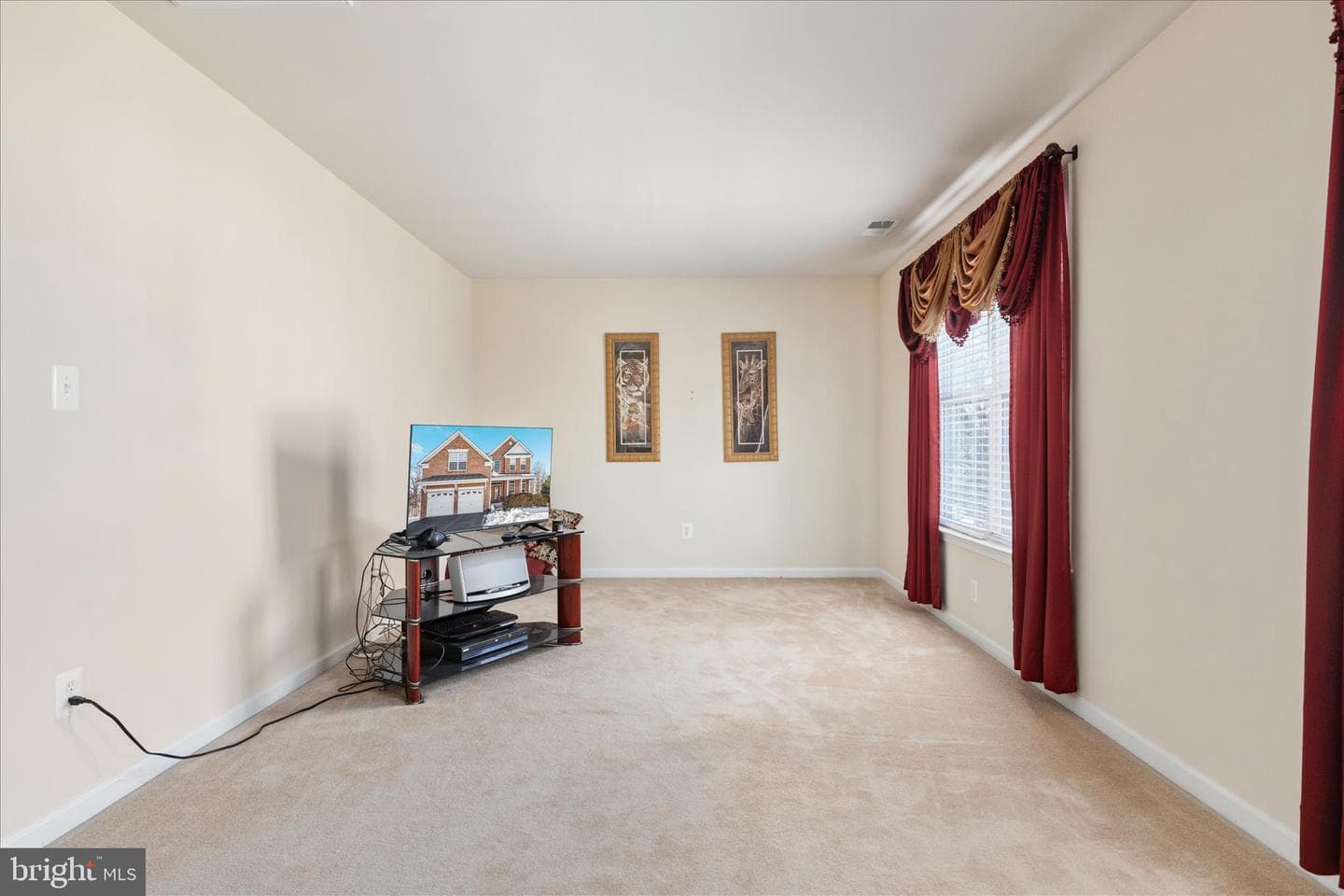 104 Heath Court photo 36
